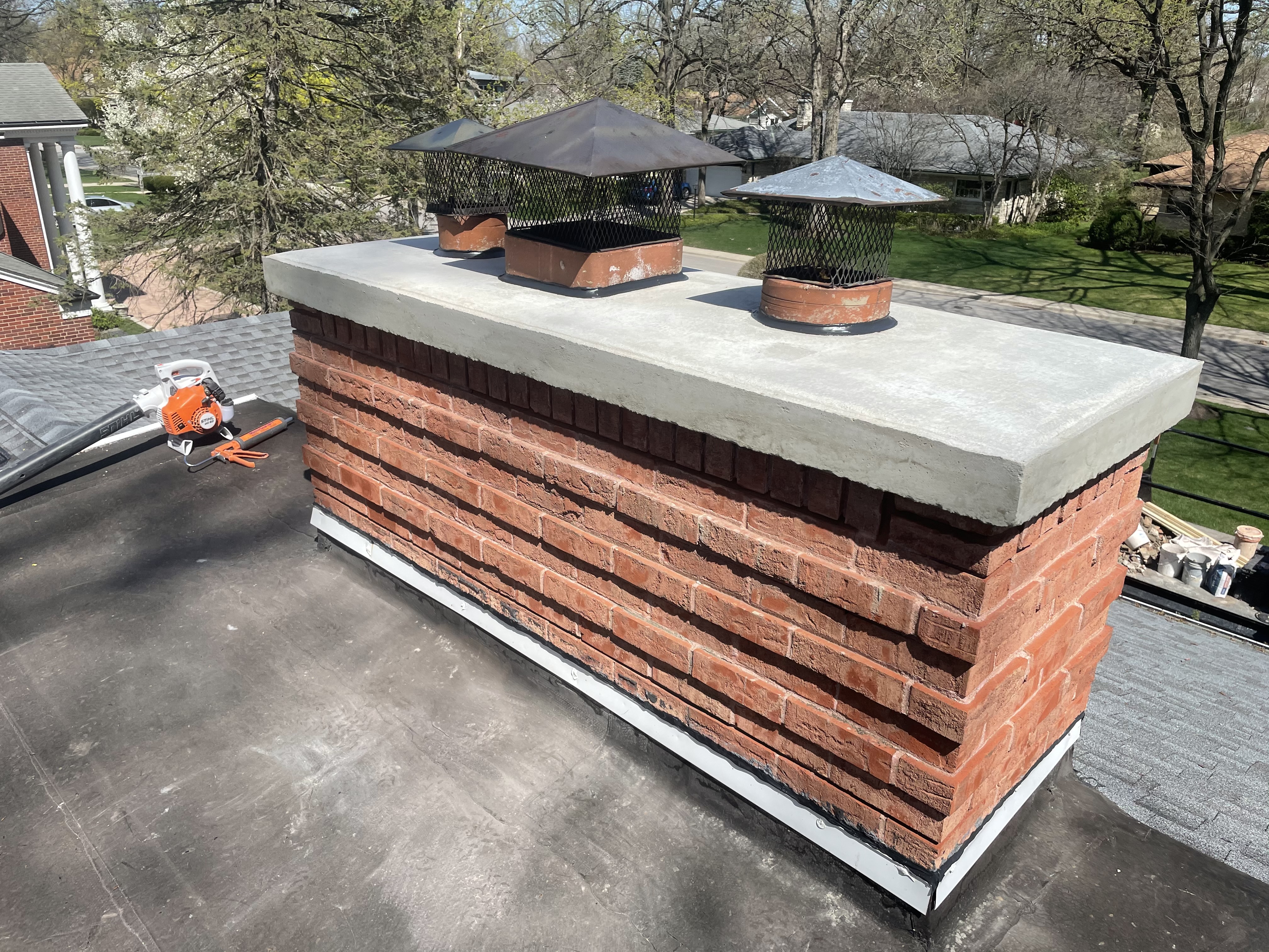 Best masonry repair
Brick replacement
Brick wall repair
Parapet rebuilding
Tuckpointing
Chimney restoration