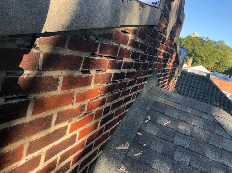 Grinding and tuckpointing