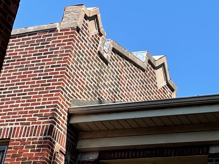 Grinding and tuckpointing